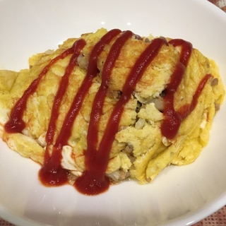 ハッシュドポテトとひき肉の簡単チーズオムレツ